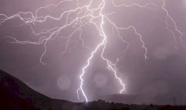 Bangladeş'te yıldırımlar 7 ayda 246 can aldı