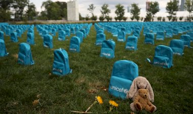 Okul çantaları 'mezar' oldu