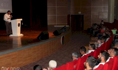 İDEV’den 'Bilinçli Bir Toplumun İnşası' konulu seminer