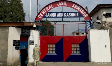 Keşmir'de avukatlar grevde, tutuklu yakınları çaresiz