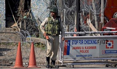 Keşmir'de bombalı saldırı: 10 yaralı