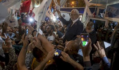 Tunus'ta Nahda çok parçalı parlamentoda koalisyon arayacak