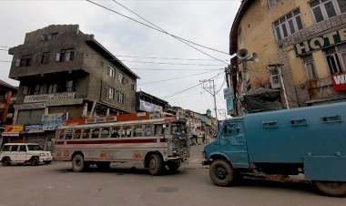 Turistler Keşmir'e yeniden girebilecek