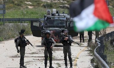 İşgalci İsrail askerleri Nablus'ta 3 Filistinliyi yaraladı