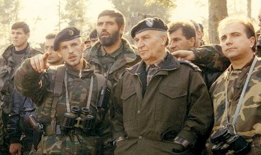 Bilge Kral Aliya İzzetbegoviç