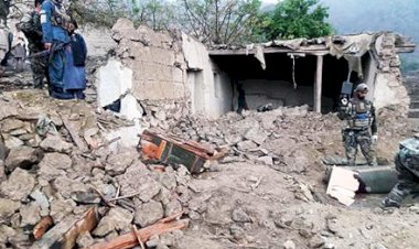 Cuma namazı sırasında camiye saldırı: 62 ölü