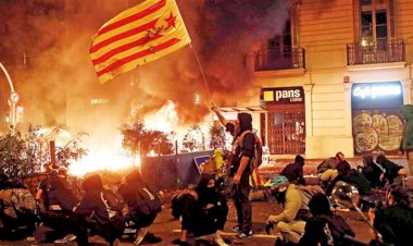 Barcelona sokakları savaş alanına döndü