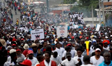 Haiti'de öğretmenler Devlet Başkanının istifası için sokaklarda