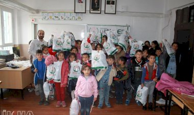 Avrupa Yetim Eli 'nden muhtaç öğrencilere kışlık giyim yardımı