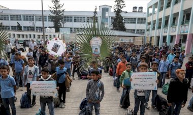 Gazze'de İşgalci İsrail'in okulları hedef alması protesto edildi