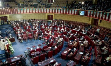 İran'da Uzmanlar Meclisinden yabancı sosyal medya uygulamalarına yasak