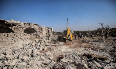 Rusya'nın İdlib'e saldırılarında 2 sivil öldü