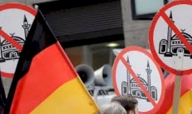 Merkel hükümetinden İslam düşmanlığı ile mücadele önlemleri