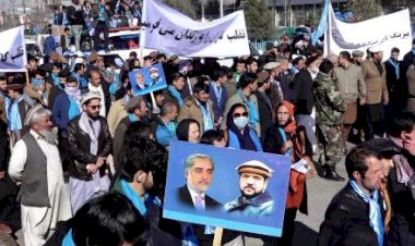 Afganistan'da halk, seçimde hile yapıldığı gerekçesiyle sokağa döküldü