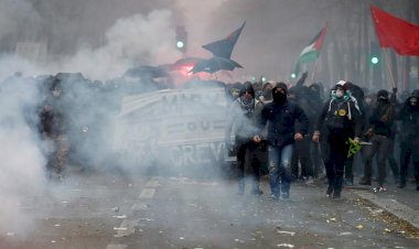 Fransa'da emeklilik reformu protestolarına katılım 500 bini buldu