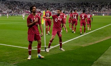 BAE Katar yenilgisi sonrası teknik direktörü görevden aldı