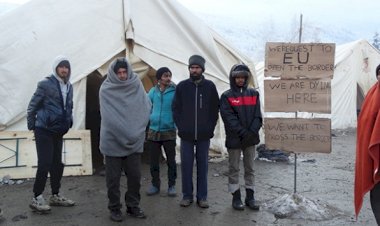 AB sınırındaki göçmenler açlık grevi başlattı
