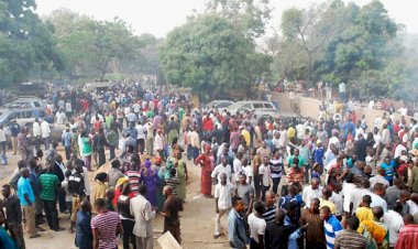 Nijerya'da 100 milyondan fazla kişinin nüfus cüzdanı yok