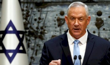 Gantz: Netanyahu'nun dokunulmazlık isteği nedeniyle 3. kez seçime gidiyoruz