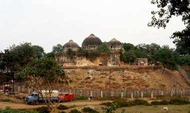 Hindistan'da Babri Camisi itirazlarına yüksek mahkemeden ret