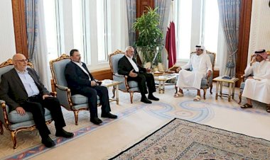 Heniyye Katar Emiri’yle görüştü