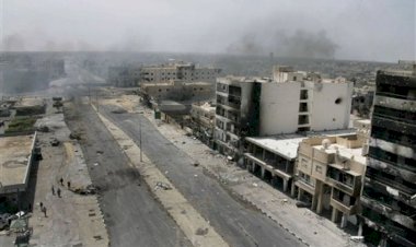 Yabancı savaş uçakları Libya'nın Misrata kentini vurdu