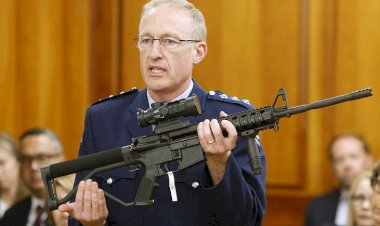 Yeni Zelanda'da 50 binden fazla silah polise teslim edildi