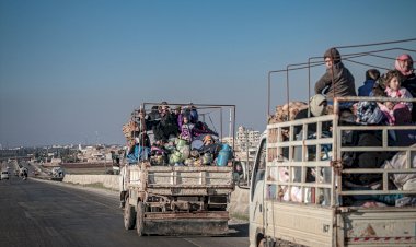 İdlib'de son 24 saatte 2 bin sivil daha yerinden edildi