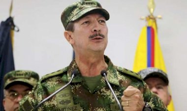 Kolombiya'da Kara Kuvvetleri Komutanı Martinez görevi bıraktı