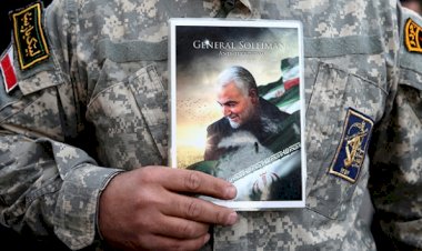 İran, Süleymani'nin konvoyundaki İranlı subayların isimlerini açıkladı