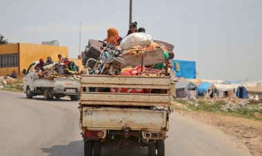 BM: 300 bin Suriyeli İdlib'te evlerini terk etti