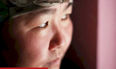 Çin'in hapse attığı Müslüman Kazaklar çektikleri acıları anlatıyor