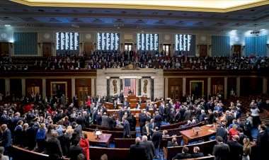 ABD Temsilciler Meclisi, Trump'ın azil maddelerini Senatoya yolladı