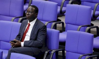 Almanya'da Senegal asıllı milletvekilinin ofisi kurşunlandı