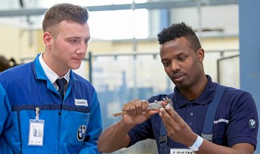 'Almanya'nın her yıl 500 bin nitelikli göçmene ihtiyacı var'