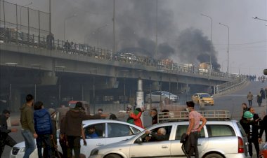 Iraklı göstericiler 9 vilayette yolları trafiğe kapattı