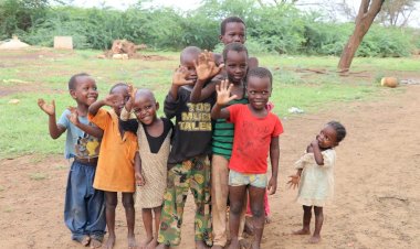 Avrupa Yetim Eli Kenya'da yalın ayaklıların yardımına koştu