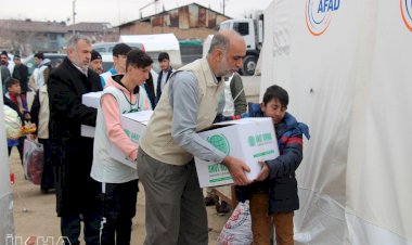 Dargeçitli gençler ve Umut Kervanı toplanan yardımları depremzedelere ulaştırdı