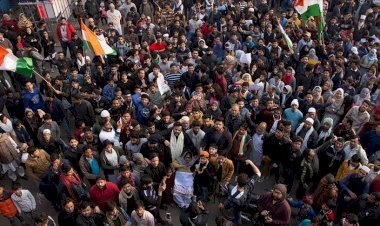 Yeni Delhi'de Vatandaşlık Yasası'ndaki değişiklik protesto edildi