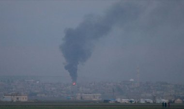 Rusya ve rejimin İdlib'e hava saldırısında 8 sivil hayatını kaybetti
