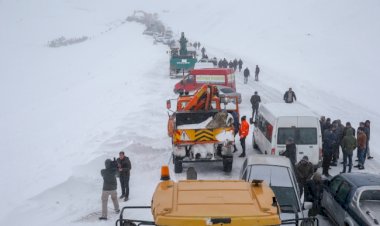 Van'da ikinci çığ felaketinde ölenlerin sayısı 33'e yükseldi