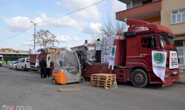 Umut Kervanı, İdlib'e 3'üncü yardım TIR'ını gönderdi