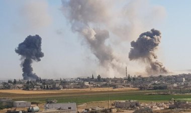 İdlib'de 18 sivil yerleşim Rus bombardımanı altında