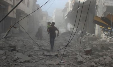 Esed rejiminin İdlib'e saldırılarında 3'ü çocuk 4 sivil öldü