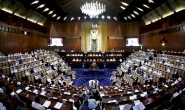 Sudan'da 'eski rejimle bağlantılı' diplomatlar görevden alındı