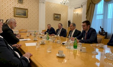 Heniyye ve Lavrov Moskova'da bir araya geldi