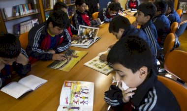 İran'da okul ve üniversitelere salgın tatili