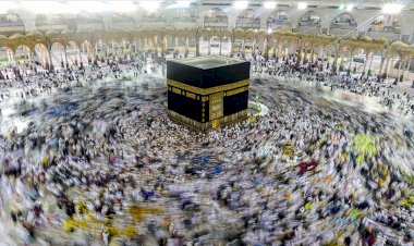 Savaşlar olaylar ve salgın hastalıklar, geçmişte Kabe'nin defalarca kapatılmasına neden oldu