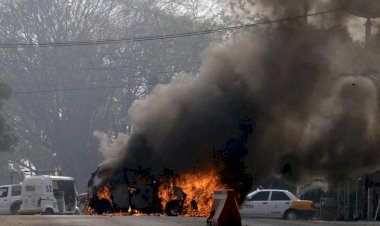 Liderlerinin tutuklandığını iddia eden Meksikalı çete polisle çatıştı