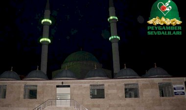 Peygamber Sevdalılarından 'Miraç Kandili' mesajı